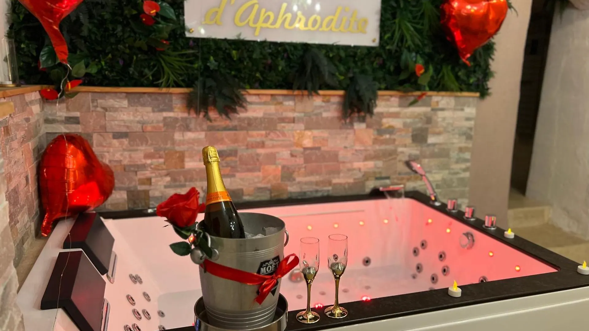 Love hotel Les Bains D'Aphrodite, Suite Hammam & Spa Auriol France